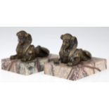 Paar Figuren "Ägyptische Sphinx", Bronze, braun patiniert, auf Marmorplinthe, ges. 7,5x10,5x7 cm