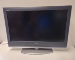 Sony 32£ LCD TV, model KDL-32S2010. Collection only.