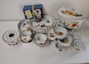 Assorted chinaware mainly Royal Worcester Evesham ware. Collection only.