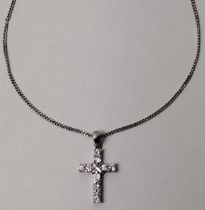 .925 silver cross and chain. Shipping Group (A).