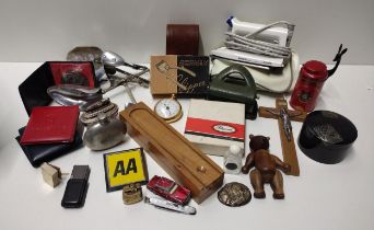 Collectable vintage items. Shipping Group (A)