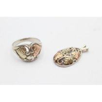 Sterling silver floral design pendant and matching ring, overlaid in 12ct yellow and rose gold. Ring