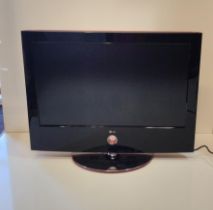 32" LG TV, model LG326000, in working order.  Collection only.