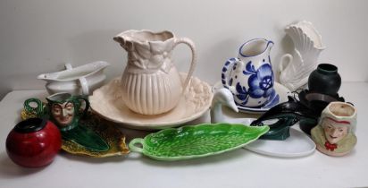 Assorted vintage and later ceramics. Collection only.