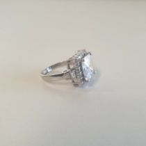 .925 silver dress ring. Shipping Group (A).