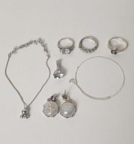 Selection of (7) .925 silver jewellery items, (ring sizes x2 L & x1 O). Shipping Group (A).