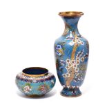 Vase und Schale. China | Cloisonné.