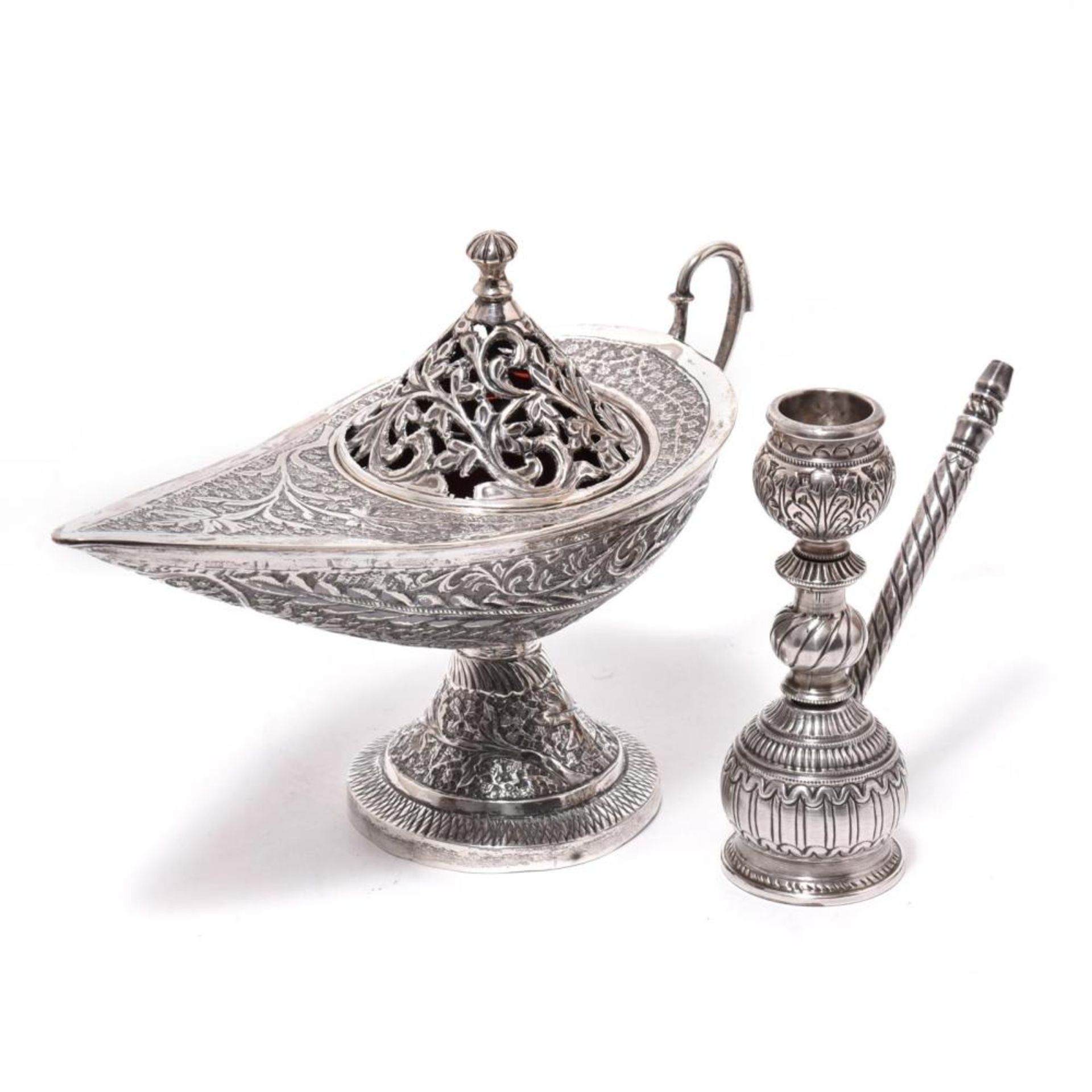 Zwei Teile Silber. Wohl Iran | Silber bzw. Silberauflage über Holzkern.