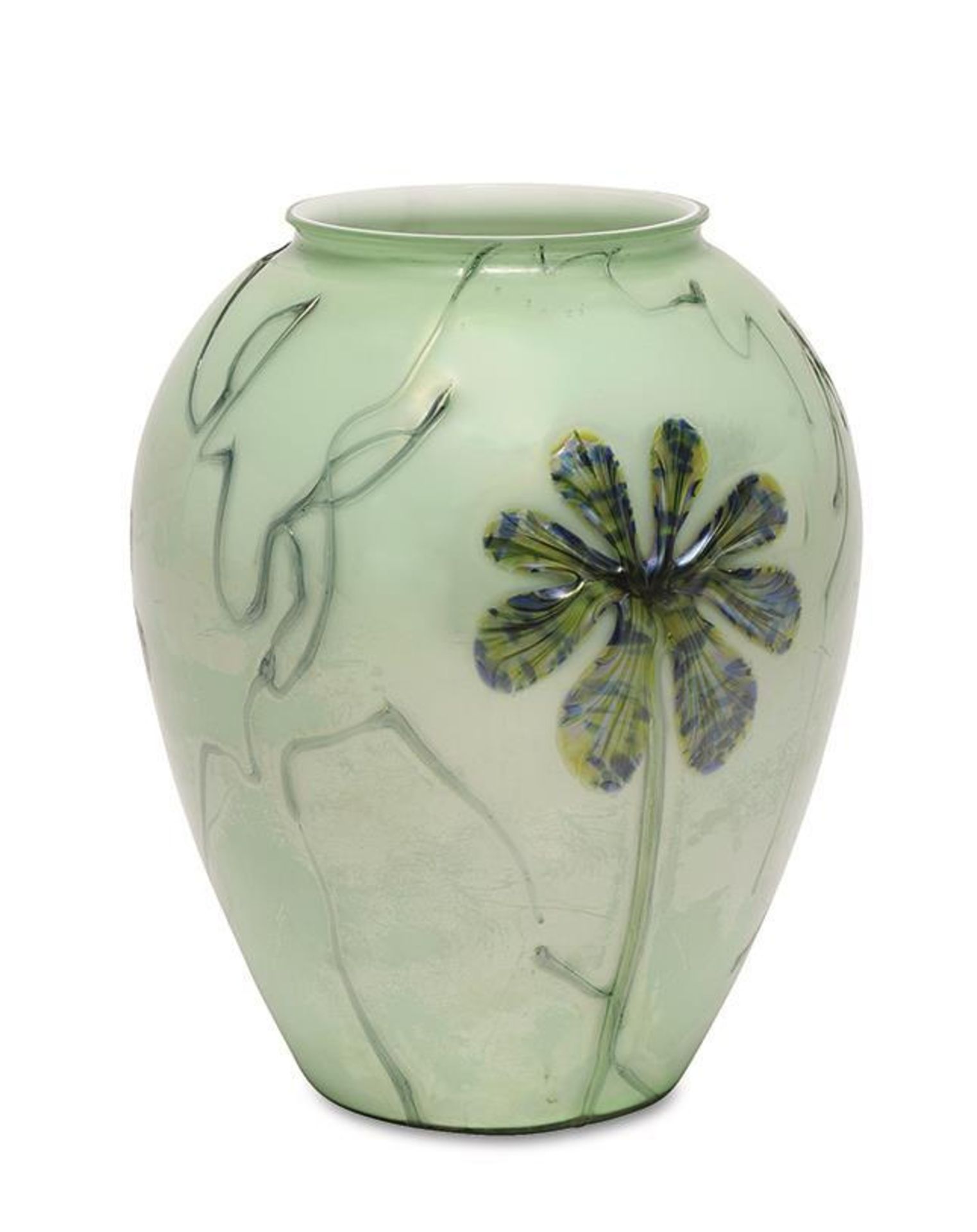 Vase. Kosten bei Teplitz, um 1910, Glasfabrik Elisabeth (?) | Hellgrünes Glas, weiß unterfangen,...