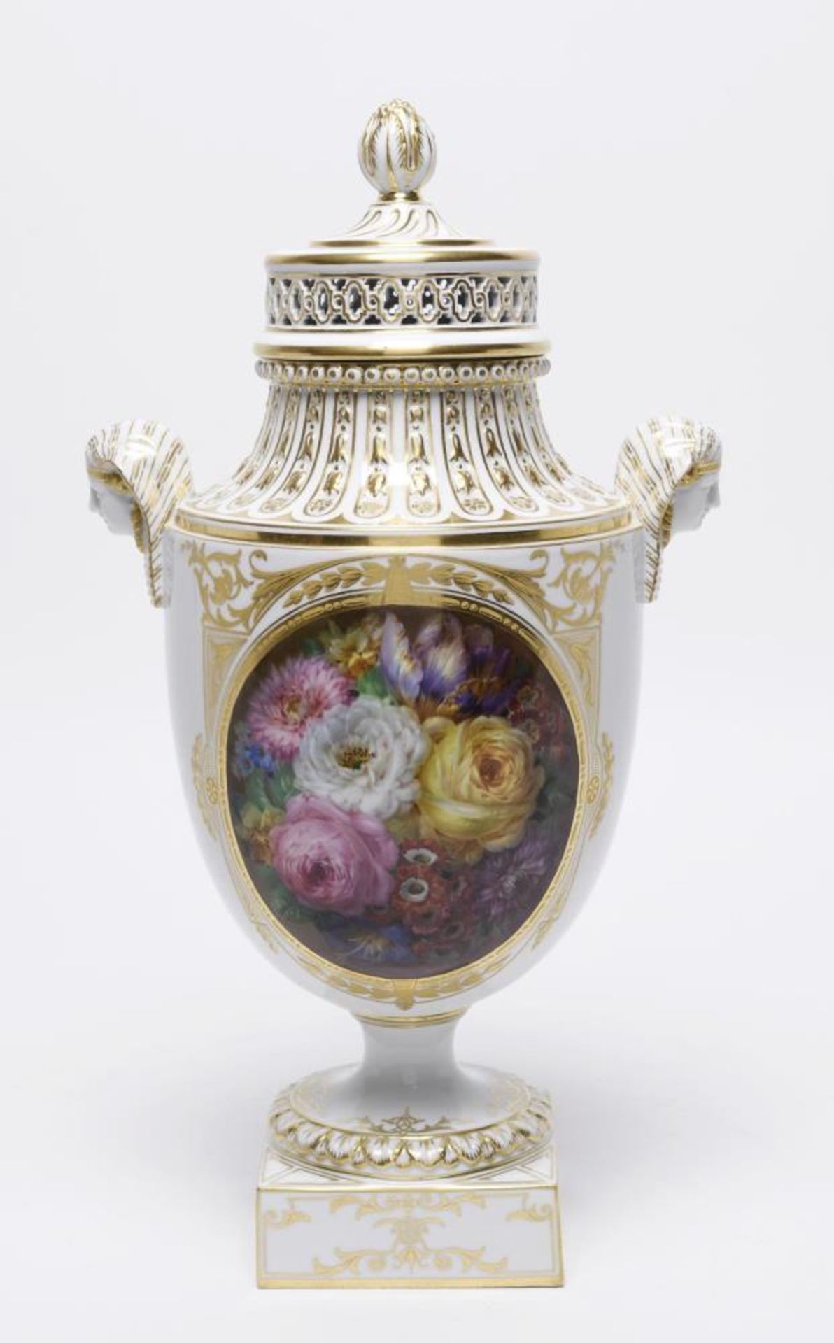 Potpourri-Vase. Meissen, Pfeifferzeit | Porzellan, Farb- und Goldstaffage. - Bild 2 aus 2