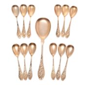 Eisbesteck, 13tlg. Deutschland, 19./20. Jh. | Silber, vergoldet (?), mattiert.