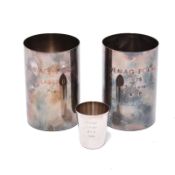 Ein Paar Becher, ein Schnapsbecher. Bremen-Hemelingen, M. H. Wilkens & Söhne | Silber.