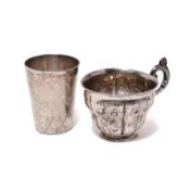 Tasse und Becher. Deutschland, 19./20. Jh., u.a. | Silber, tlw. innen Reste von Vergoldung.
