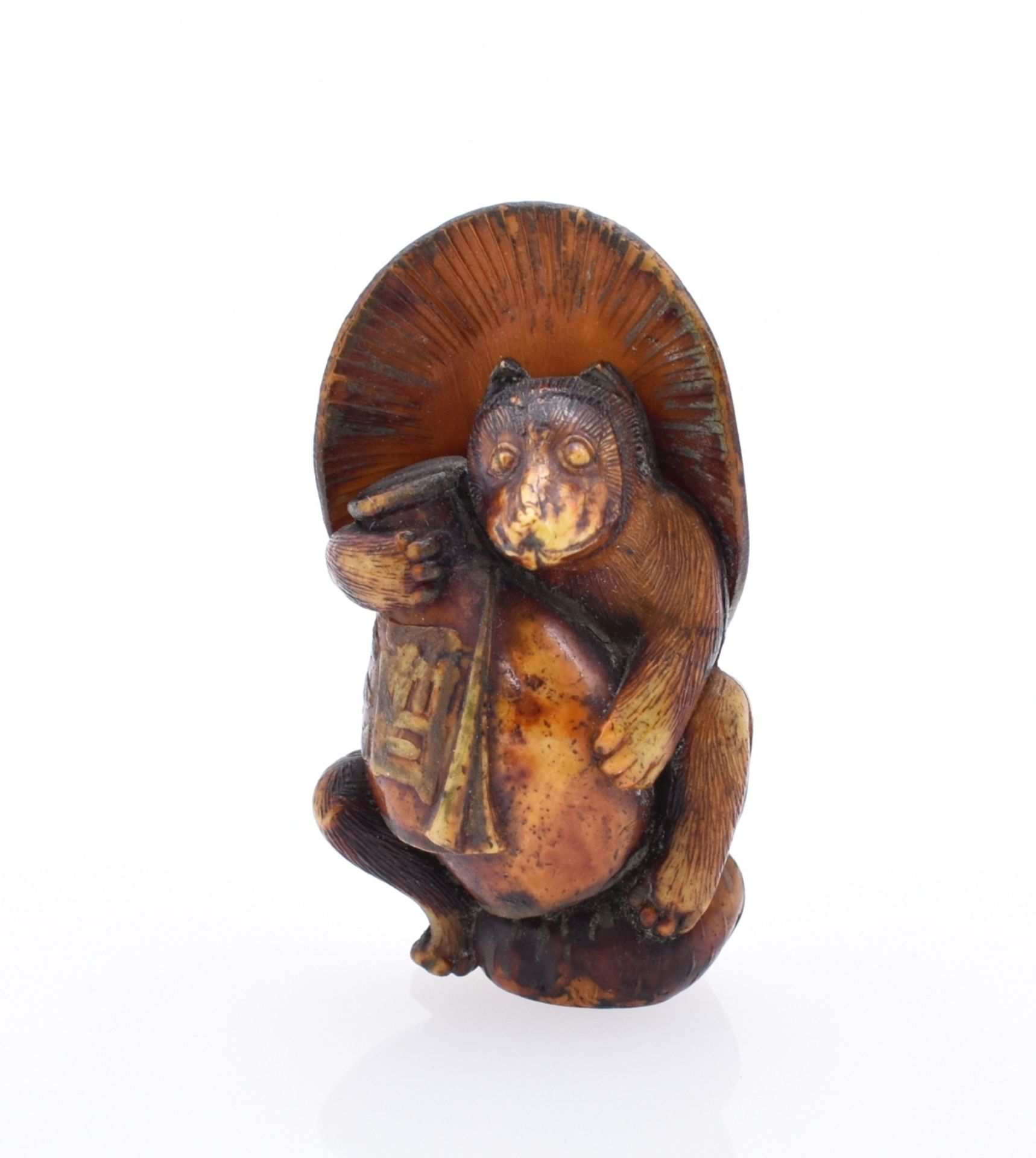 Netsuke eines Mungos mit Strohhut und Honigtopf, Japan, Meiji-Periode - E. 19. Jh. - Bild 5 aus 5