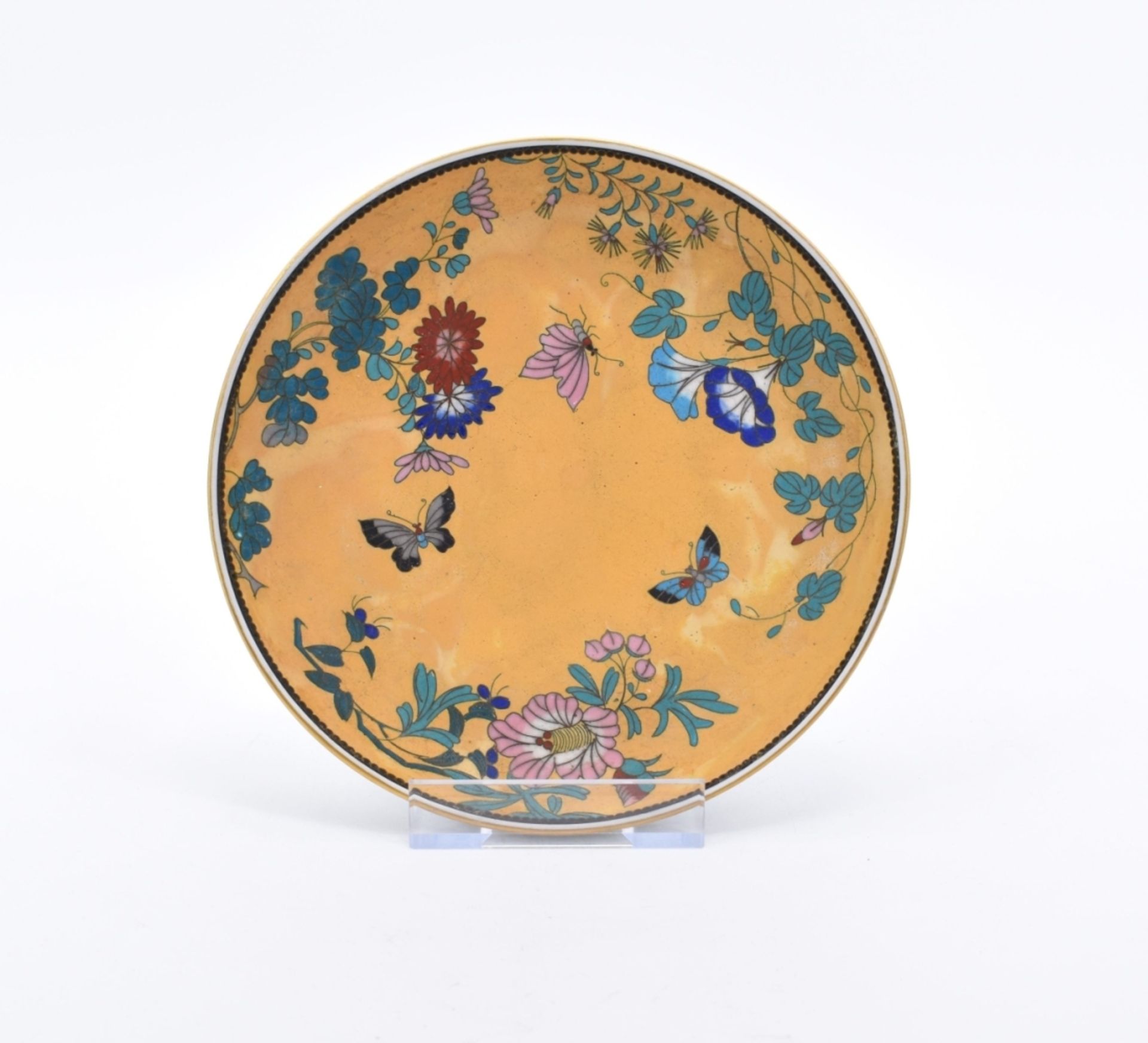 Kleine Seto-Schale mit Cloisonnédekor, Japan, Meiji-Periode - E. 19. Jh.