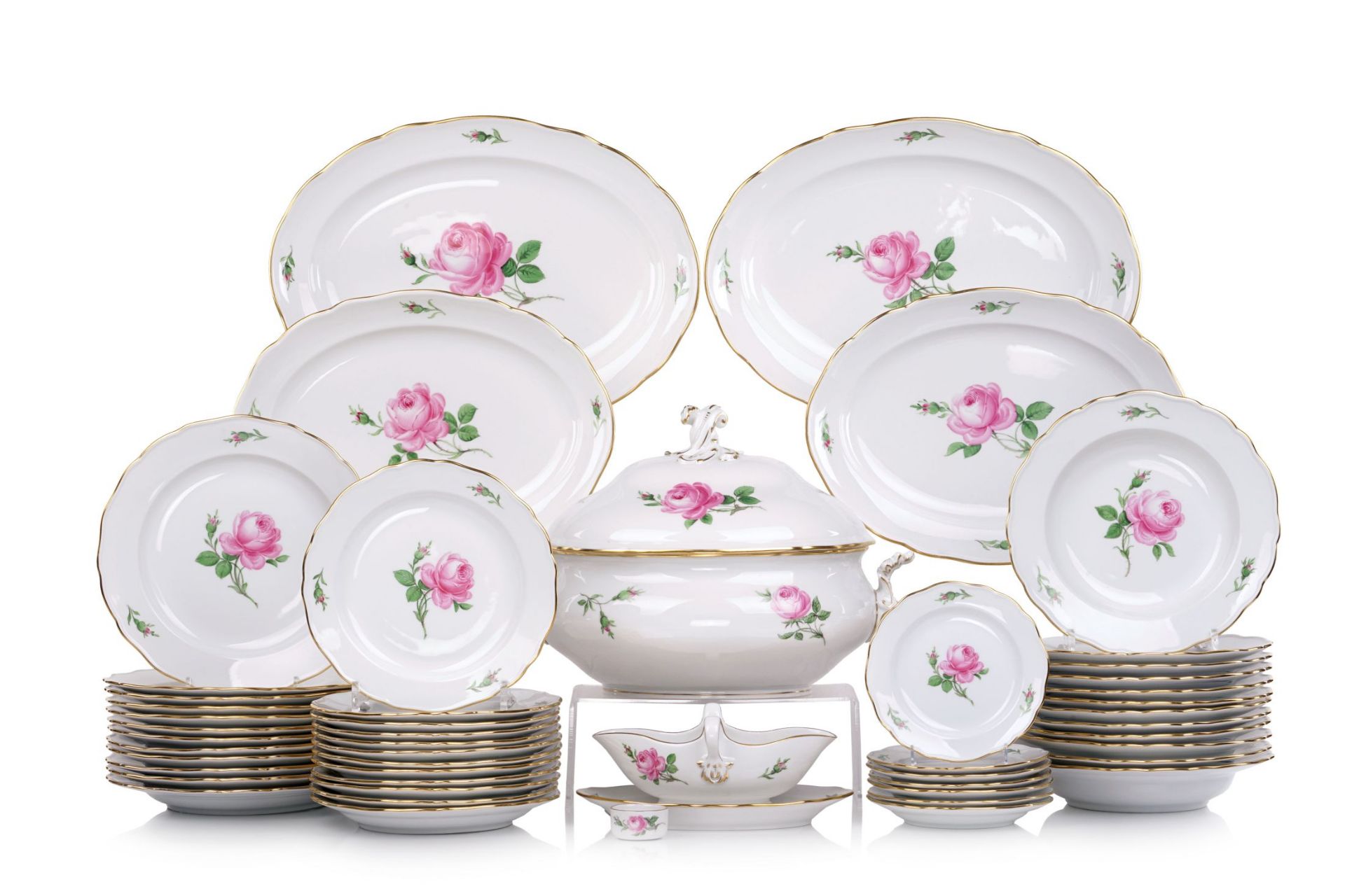 Speiseservice "Meissner Rose" für 12 Personen. Meissen. Um 1960.