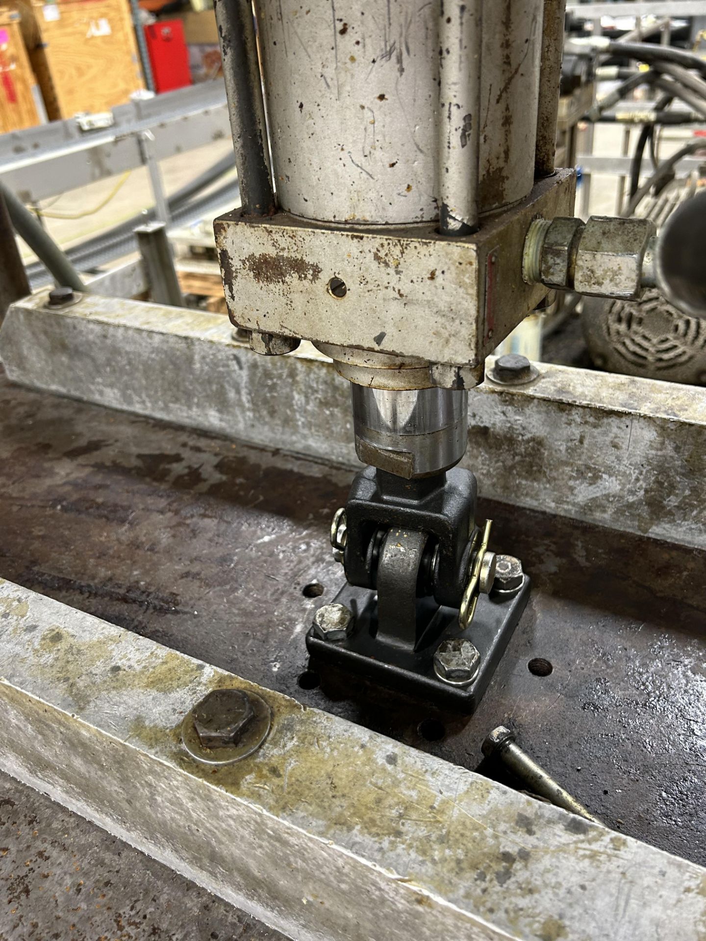 Hydraulic Press - Image 3 of 15
