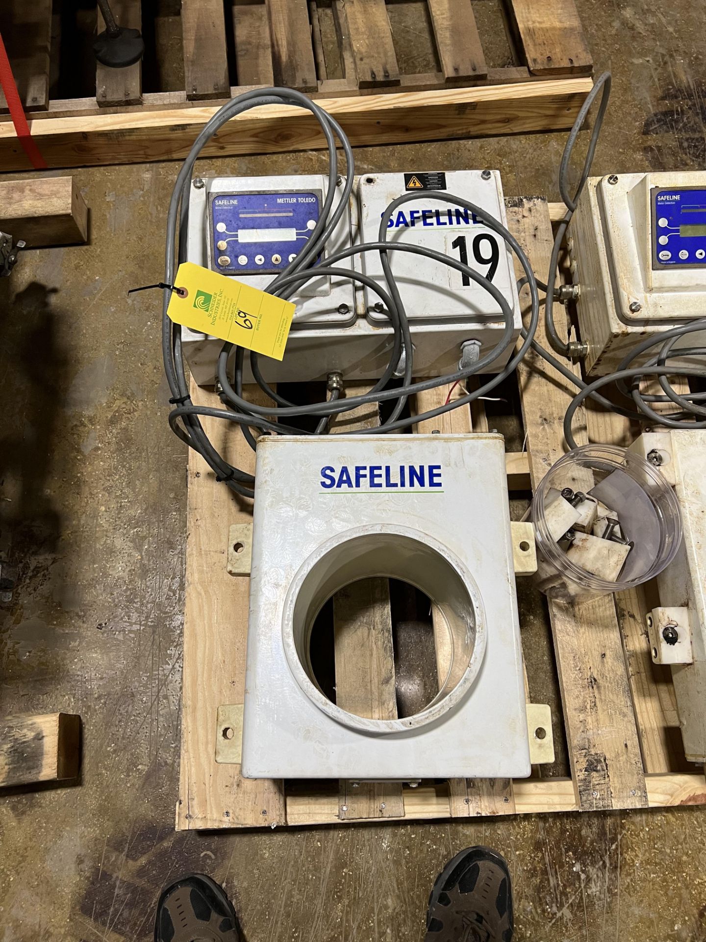 Safeline Flow Through Metal Detector, Rigging/Loading Fee: $35