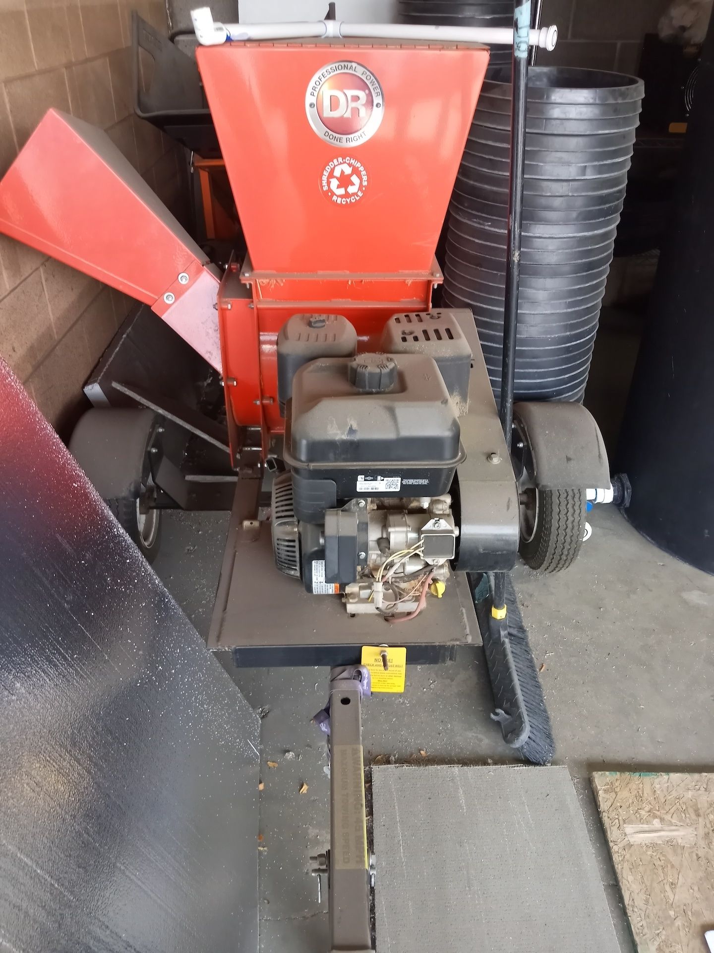 (Located in: Denver, CO) Briggs and Stratton Wood Chipper, Model# 1505151600669