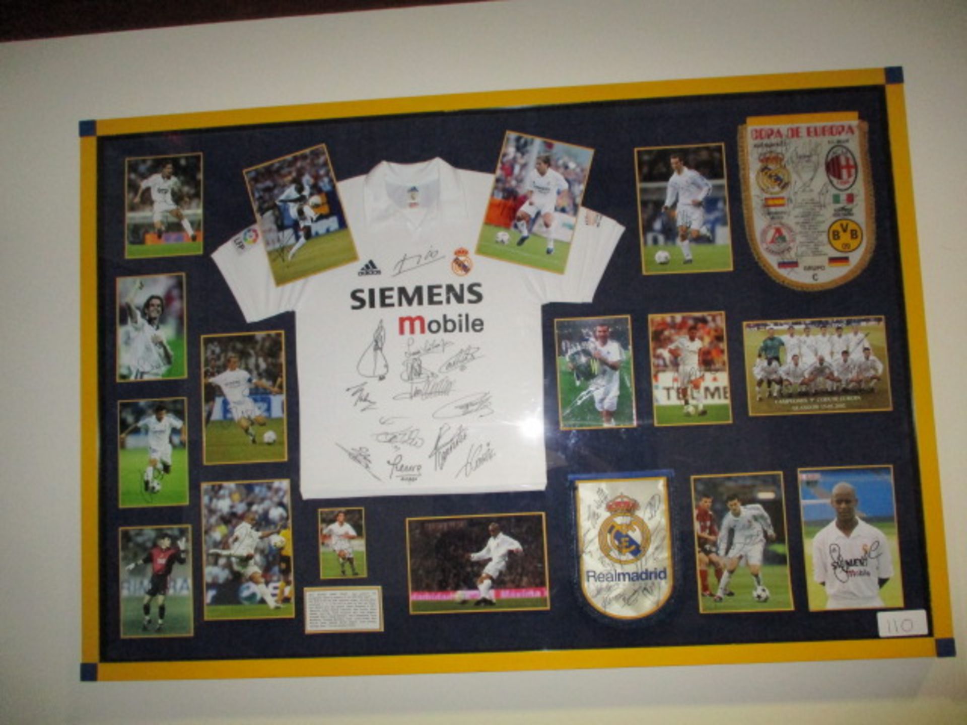 Real Madrid shirt, 50-1/2in w x 74-1/4in - Image 2 of 4