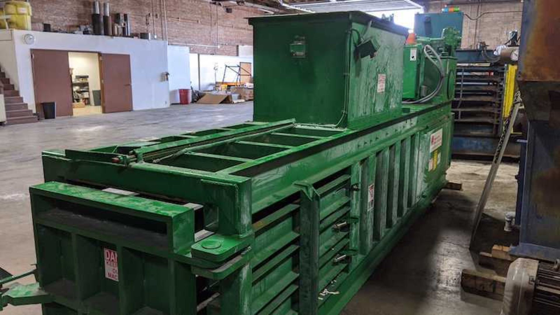 (Located in Zion, IL) 1260-B Used 60" International Horizontal Baler, 50" x 28" Feed Opening, 30" - Image 5 of 10