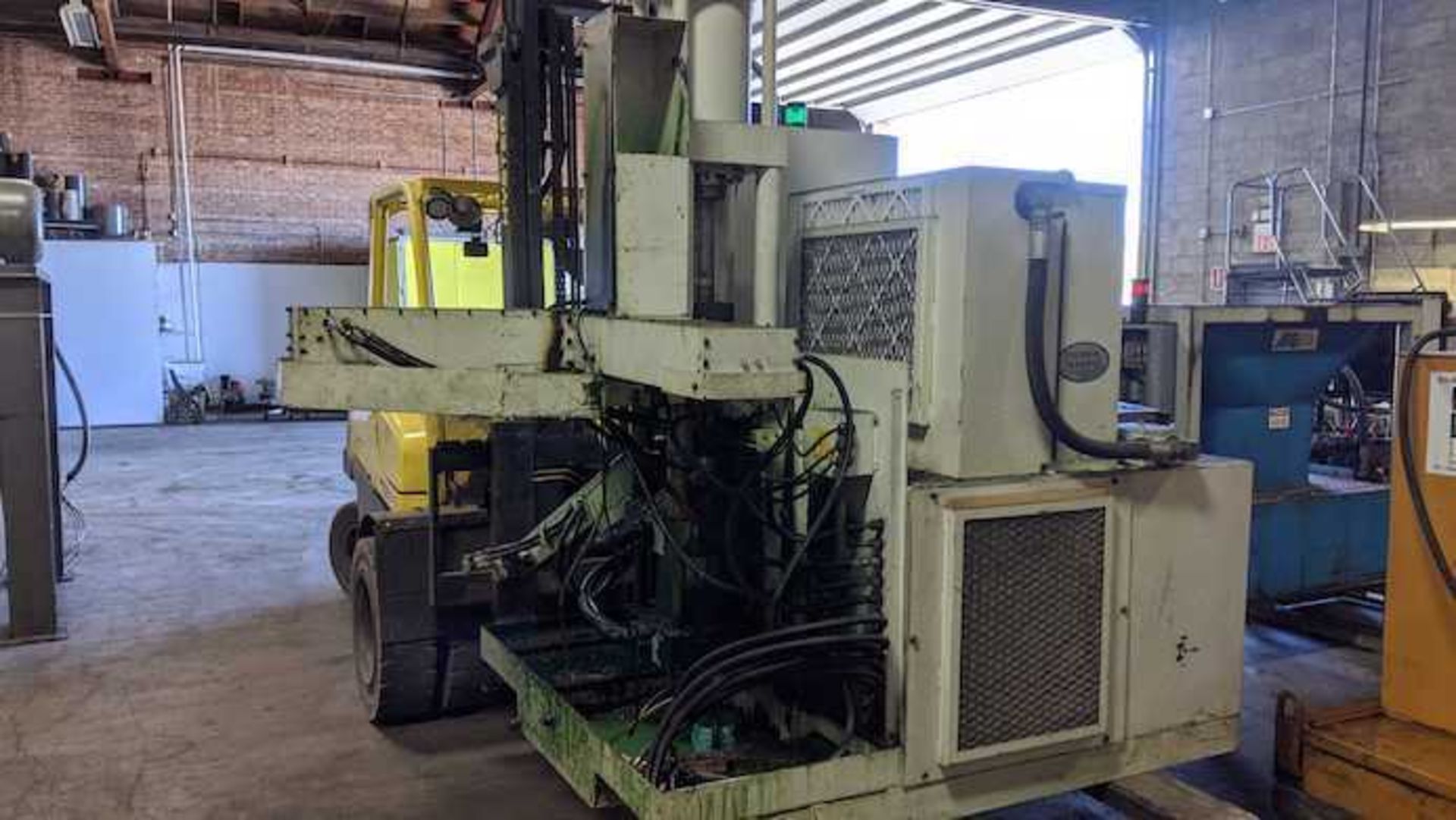 (Located in Zion, IL) MCT 50 Used Puckmaster Briquetter, Panelview 550 Control - Image 3 of 9