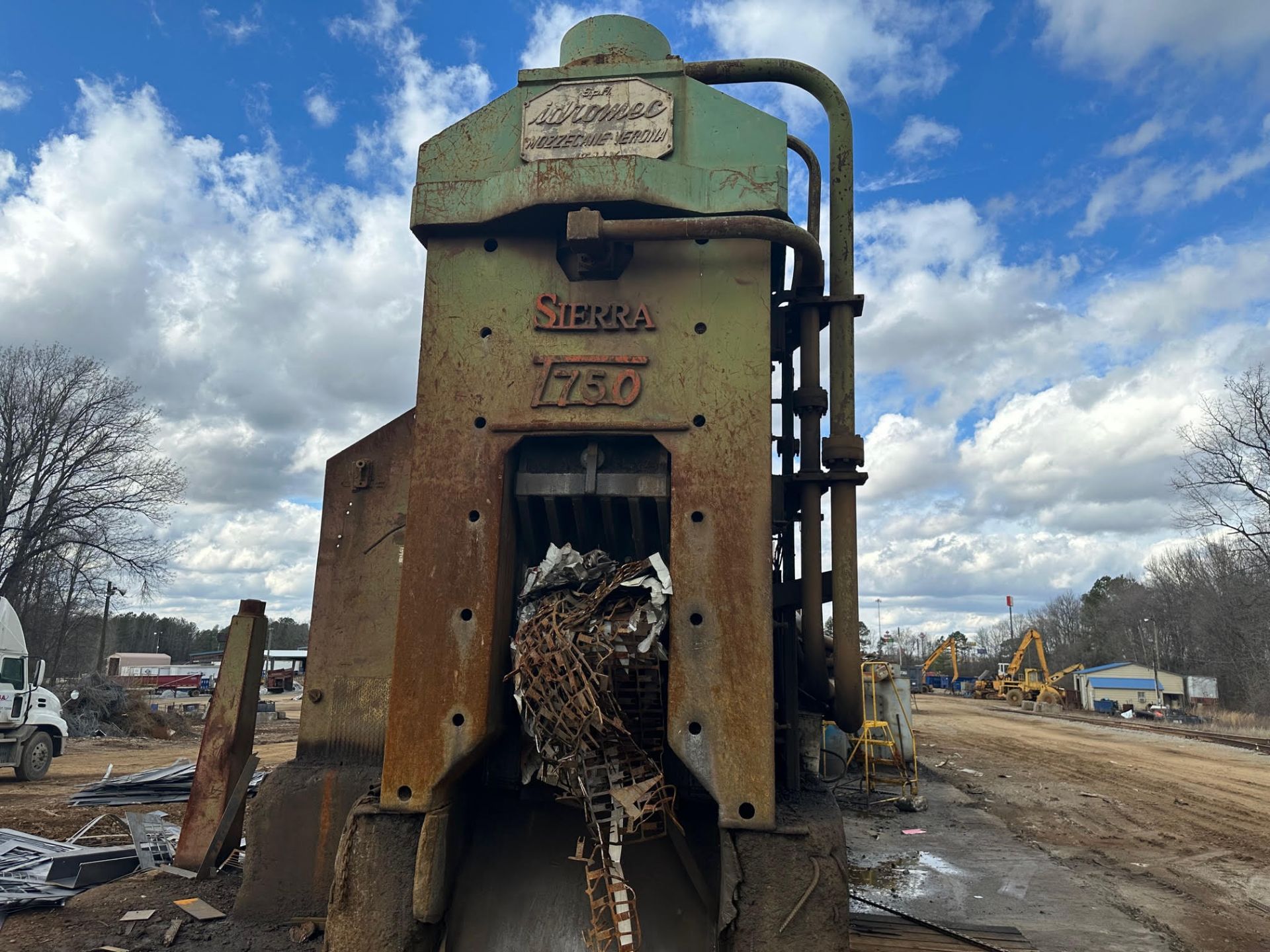 (Located in Dickson, TN) 750t Baler, Serial# 035404 (needs repairs) - Image 3 of 5