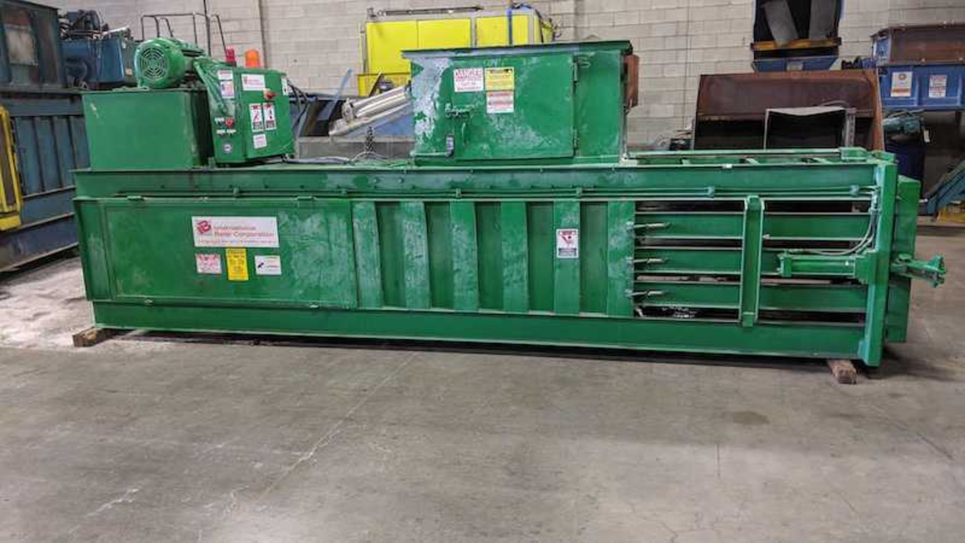 (Located in Zion, IL) 1260-B Used 60" International Horizontal Baler, 50" x 28" Feed Opening, 30" - Image 3 of 10