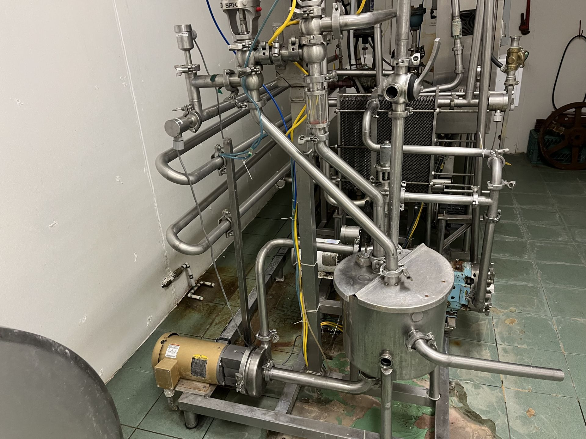 HTST Pasteurizer, custom built, ran at 1300L/hr capacity, last calibrated Nov. 2022 - Image 14 of 18