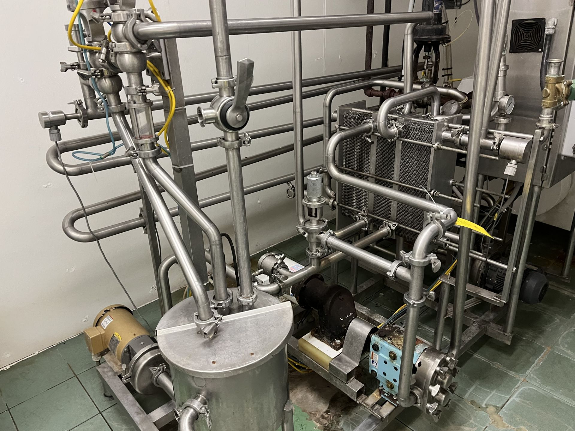 HTST Pasteurizer, custom built, ran at 1300L/hr capacity, last calibrated Nov. 2022 - Image 13 of 18