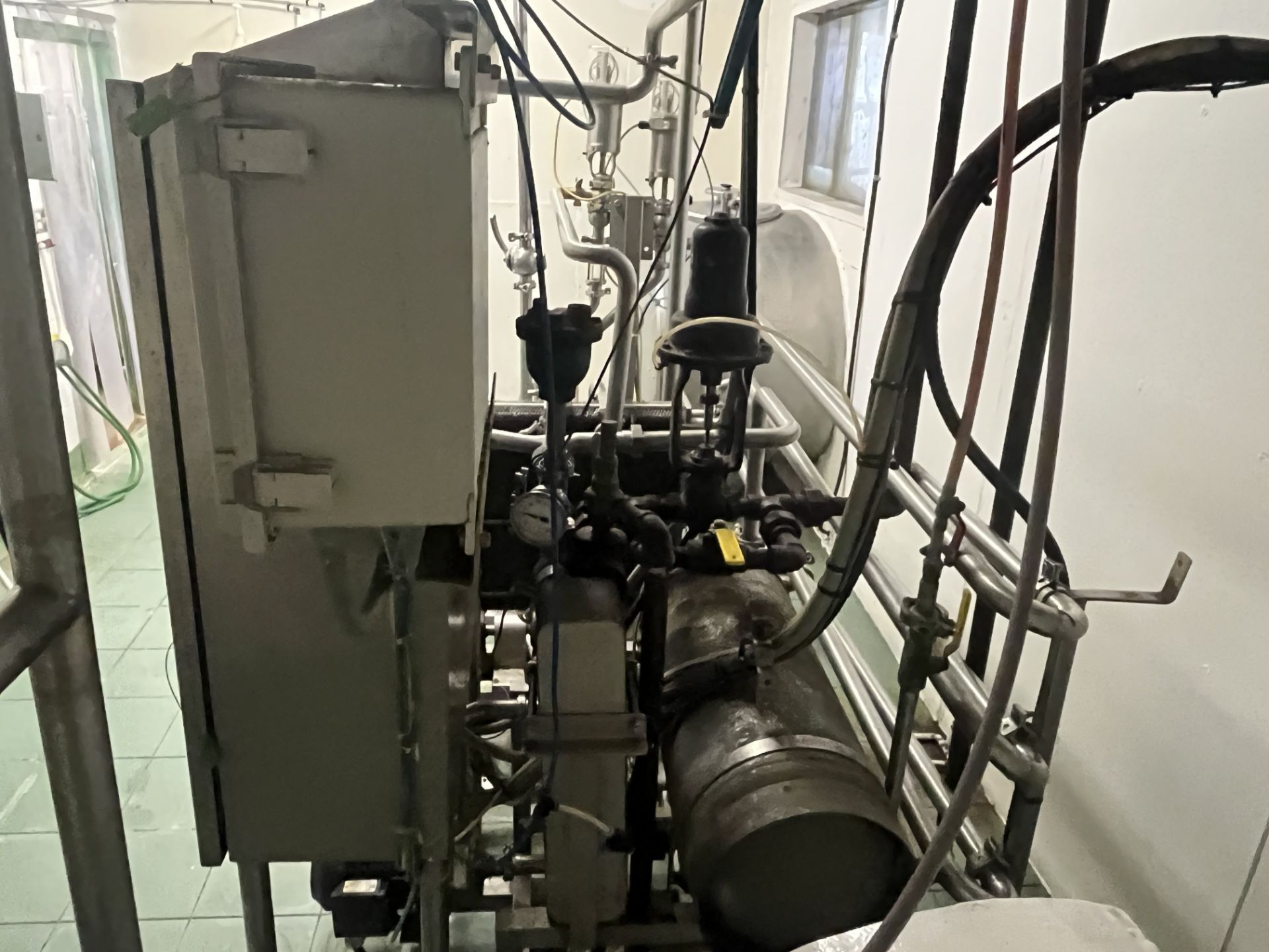 HTST Pasteurizer, custom built, ran at 1300L/hr capacity, last calibrated Nov. 2022 - Image 18 of 18