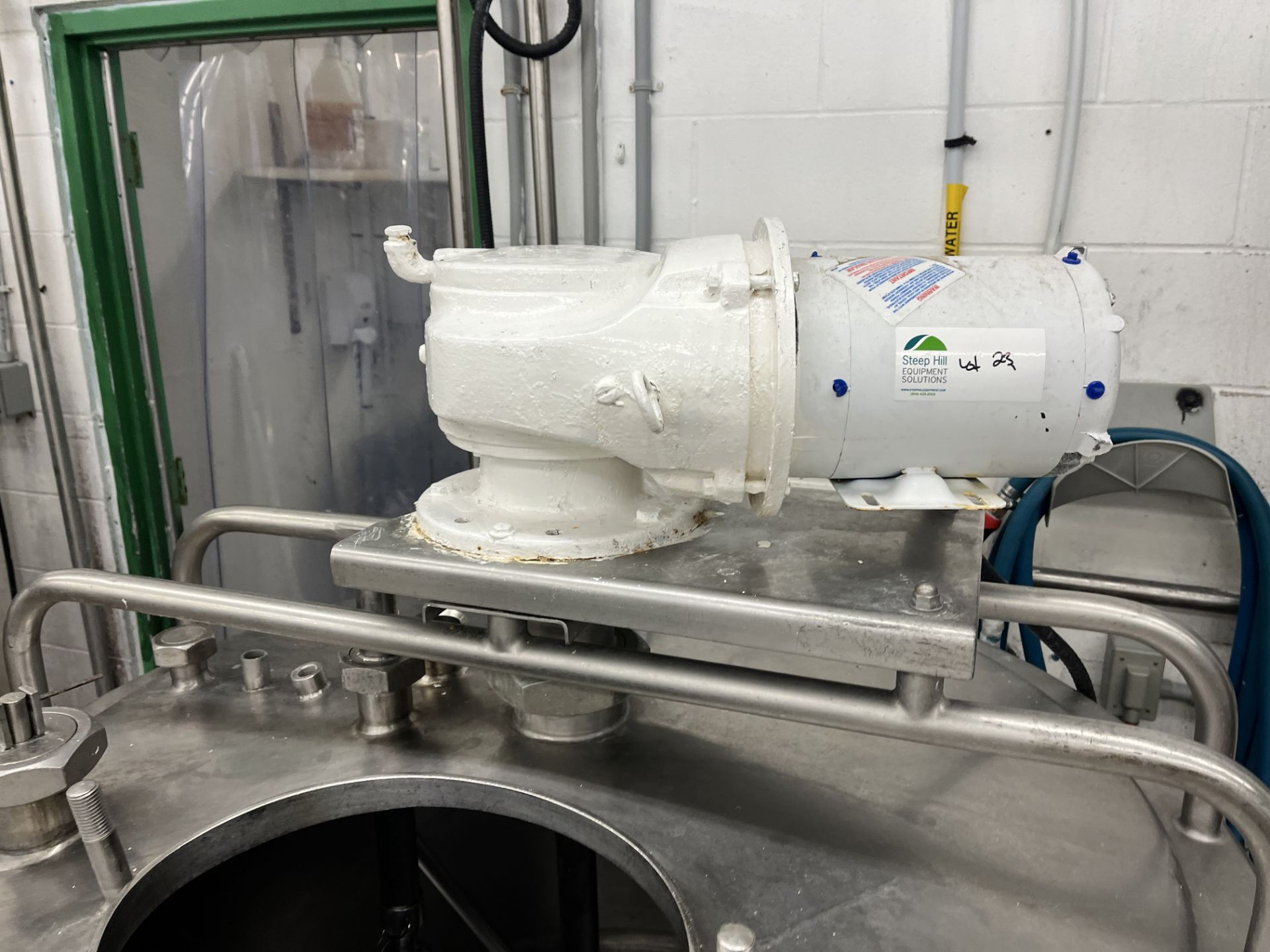 600L DeLaval Jacketed Tank with agitation - Image 17 of 19