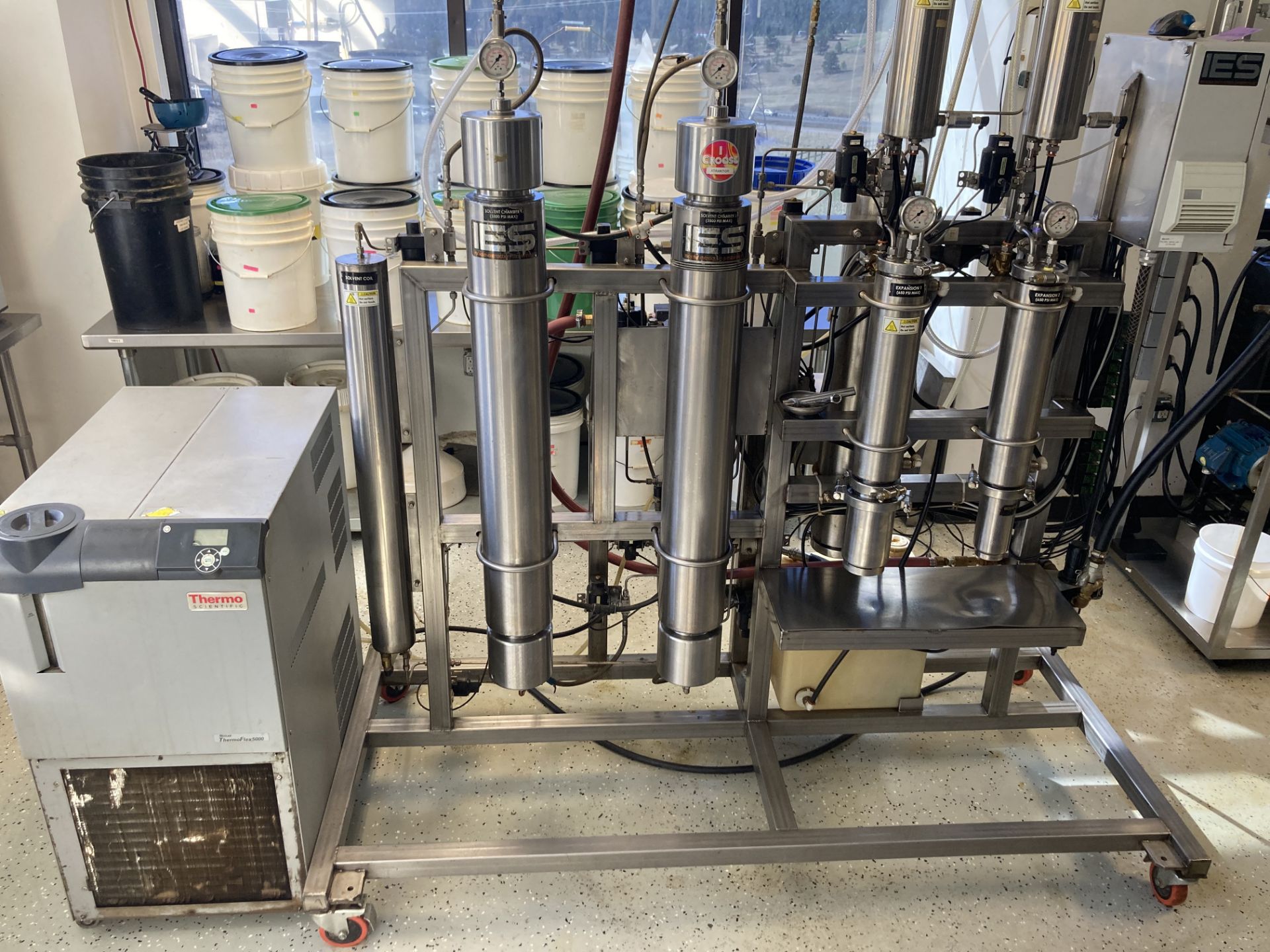 (Located in Evergreen, CO) Supercritical Pneumatic 10L CO2 Extractor w/ Chiller