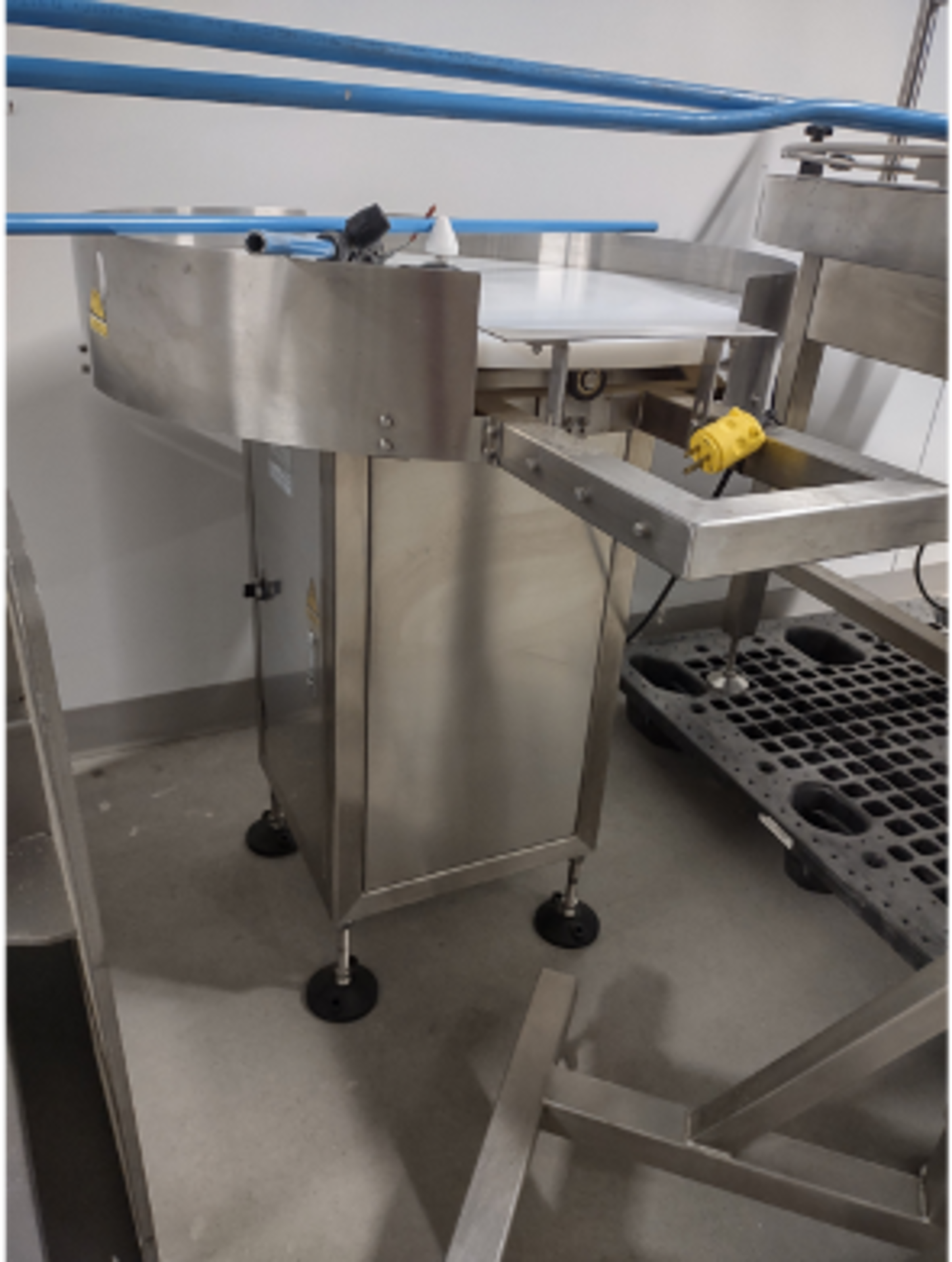 (Located in Evart, MI) ColaMark Rotary Accumulation Table, Model# TT-800, Serial# 200620-5