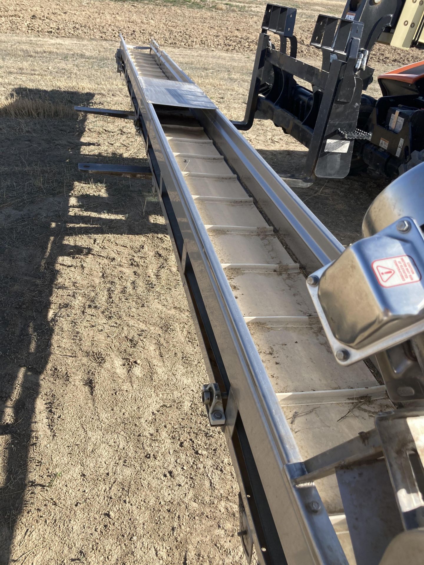 (Located in McClave, CO) 16” x 24’ Stainless Steel Conveyor, Three Phase - Bild 2 aus 4