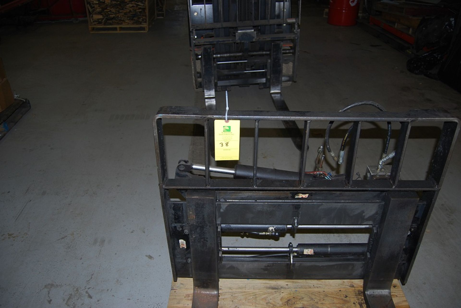 Fork Lift Fork Rack, Forks Have Adjustable Width Compatible with Yale Or Cat Fork Truck Catalog: 55F - Image 5 of 5