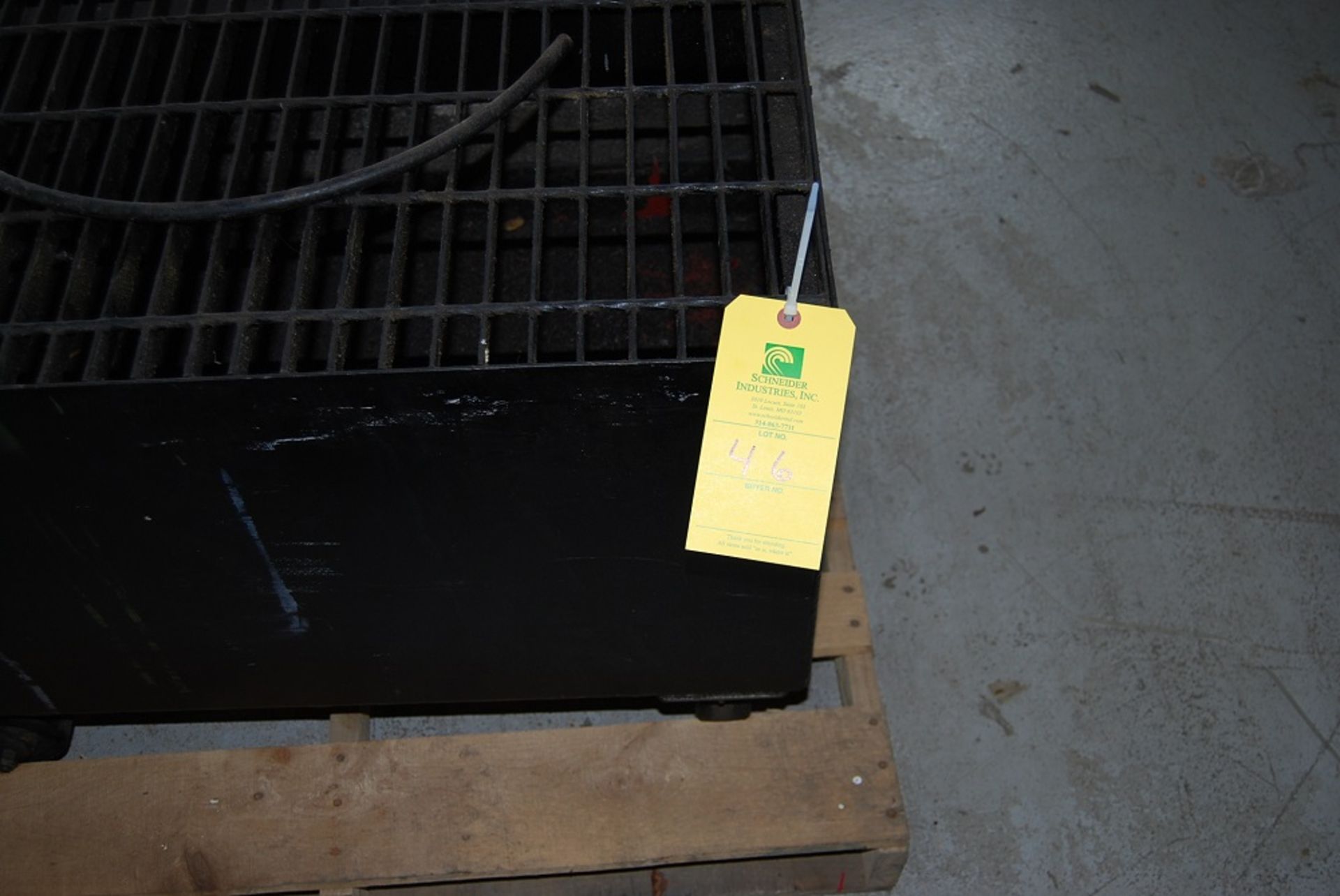 New Pig Spill Containment Pallet, Foot Print: 32.5" x 32.5" x 23" tall on casters - Image 6 of 6