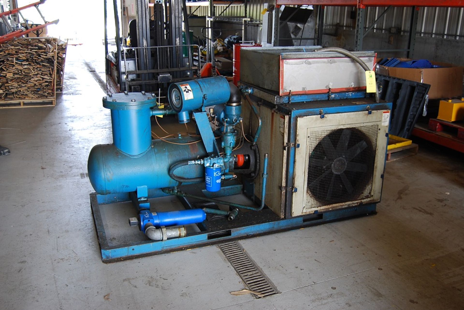 50 HP Quicy Air Compressor, SN: 71742QMAJACA31E, 480 volts 3 phase, Foot print: 7'6" x 3'6" x 4'3" t - Image 3 of 9