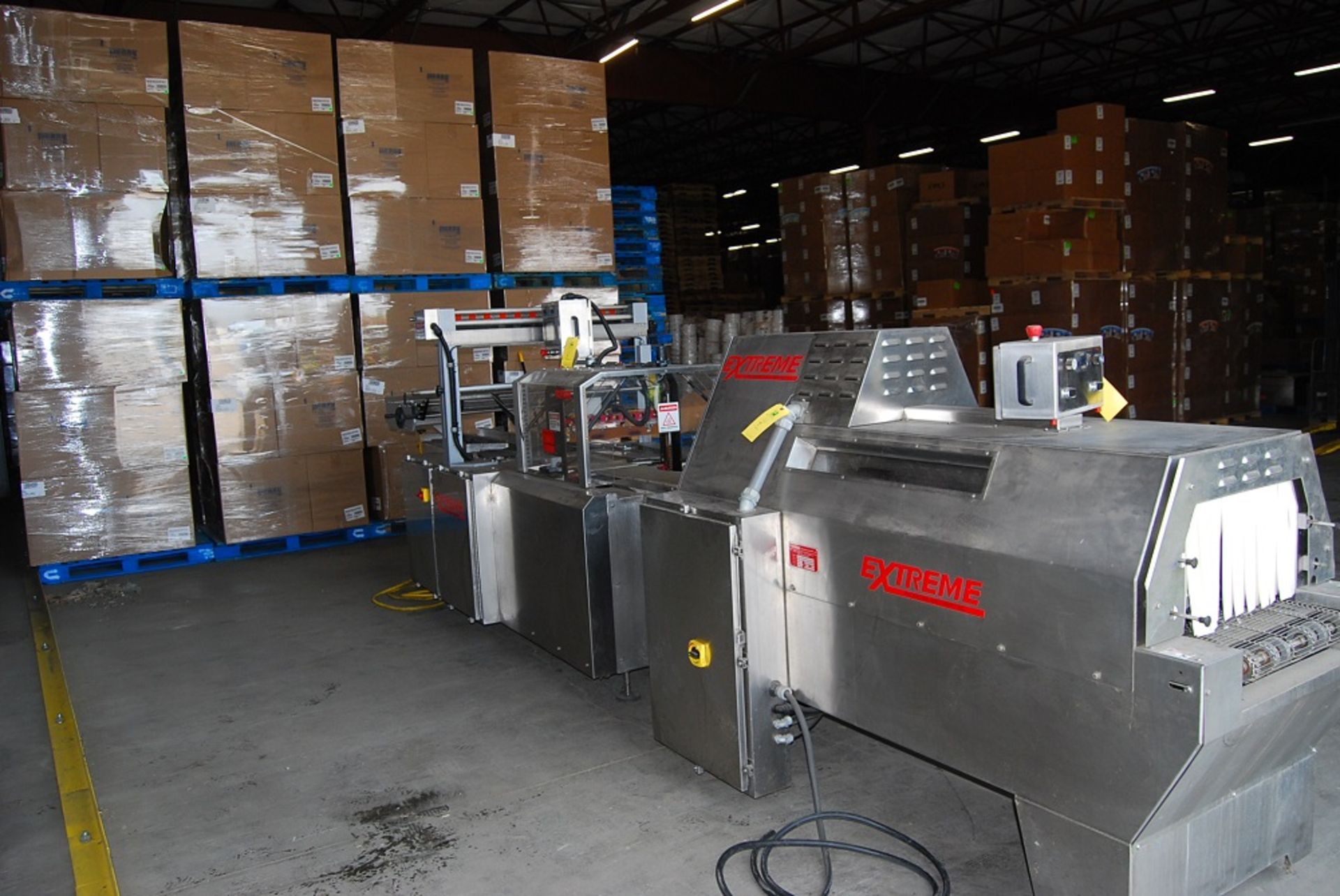 Extreme Packaging Machinery Flow Thru Wrapper, with Heat Tunnel, Model: AL18LS-X-B Rev 000, SN: P-28 - Image 2 of 19