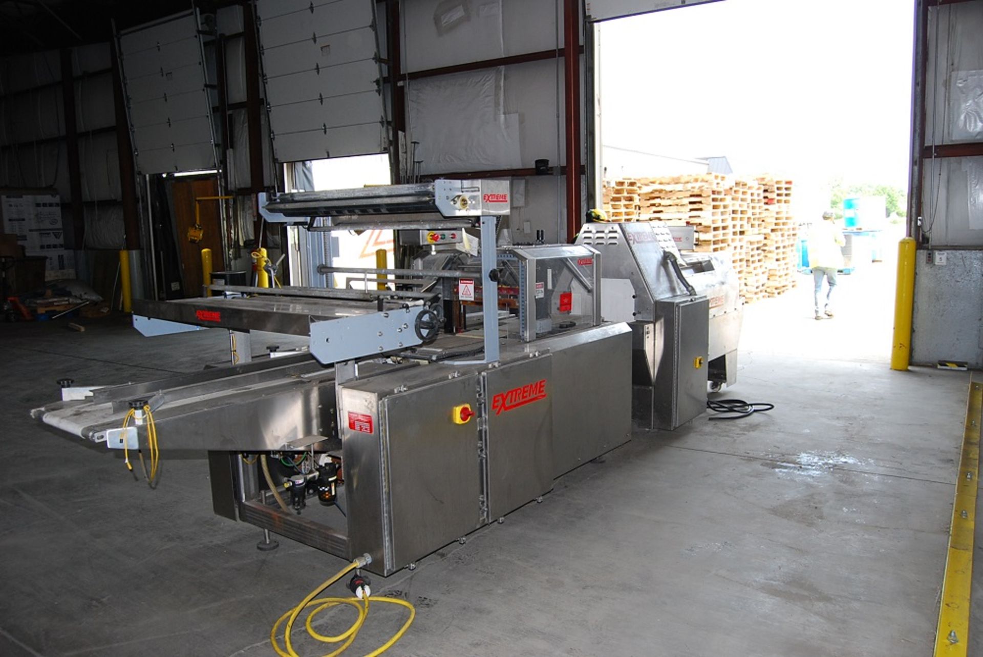 Extreme Packaging Machinery Flow Thru Wrapper, with Heat Tunnel, Model: AL18LS-X-B Rev 000, SN: P-28 - Image 10 of 19