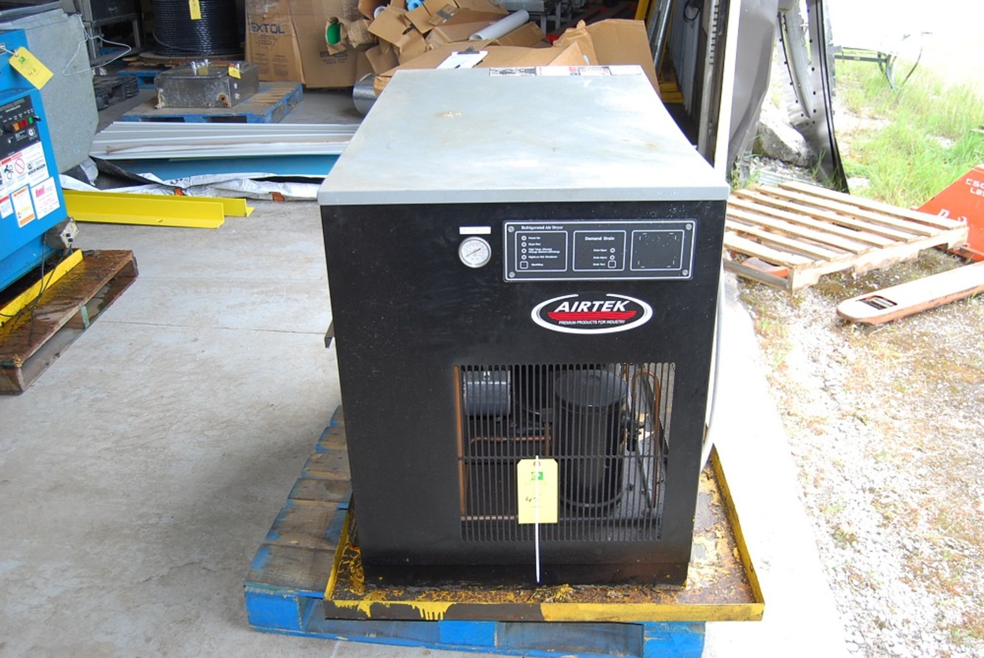 Airtek Air Dryer, Model: DA500-A4, SN: 080300118 460 volts 3 phase, Foot print: 46" x 28" x 36" tall