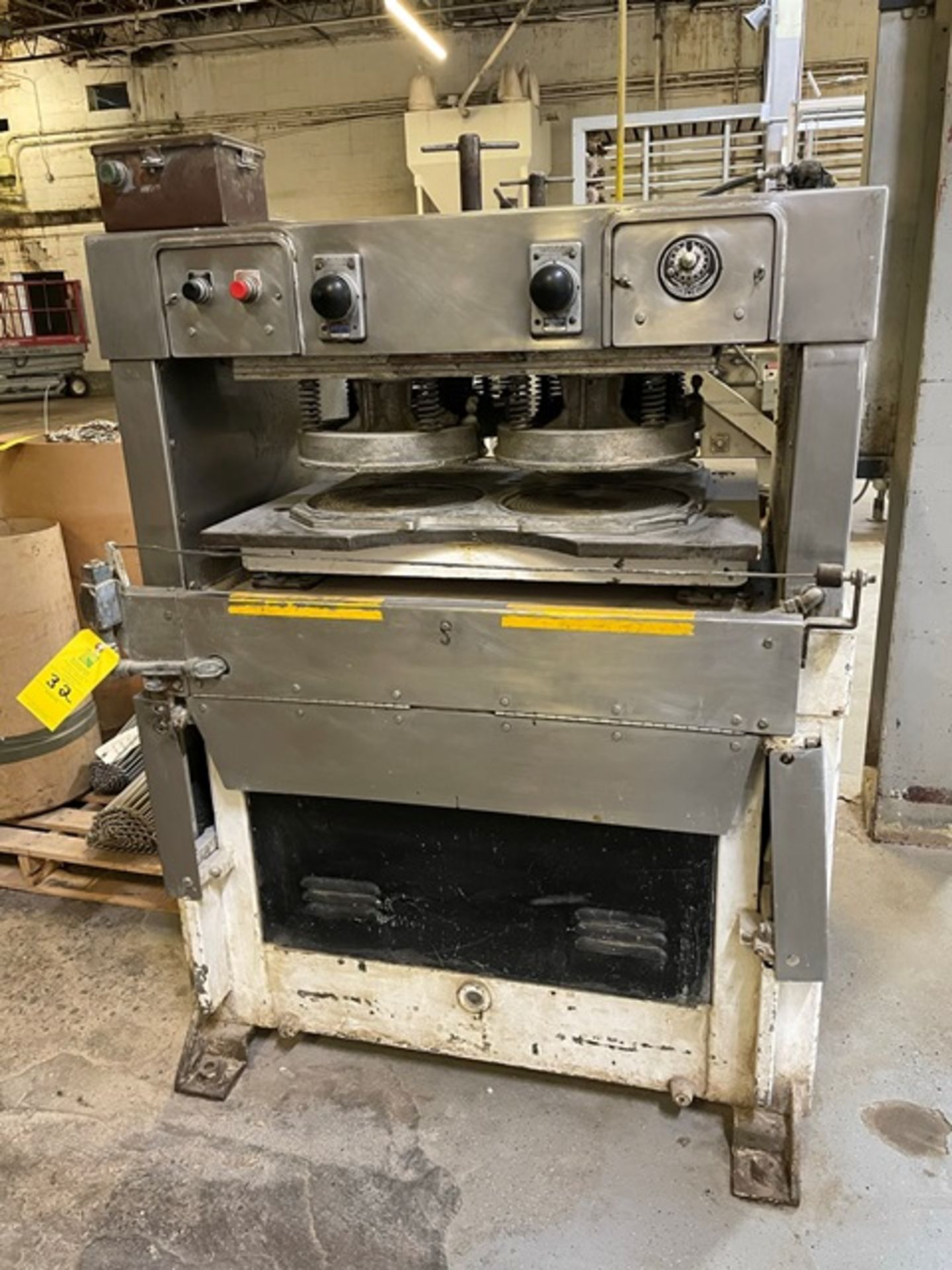 Pizza Press, Air/Electric - Image 2 of 2