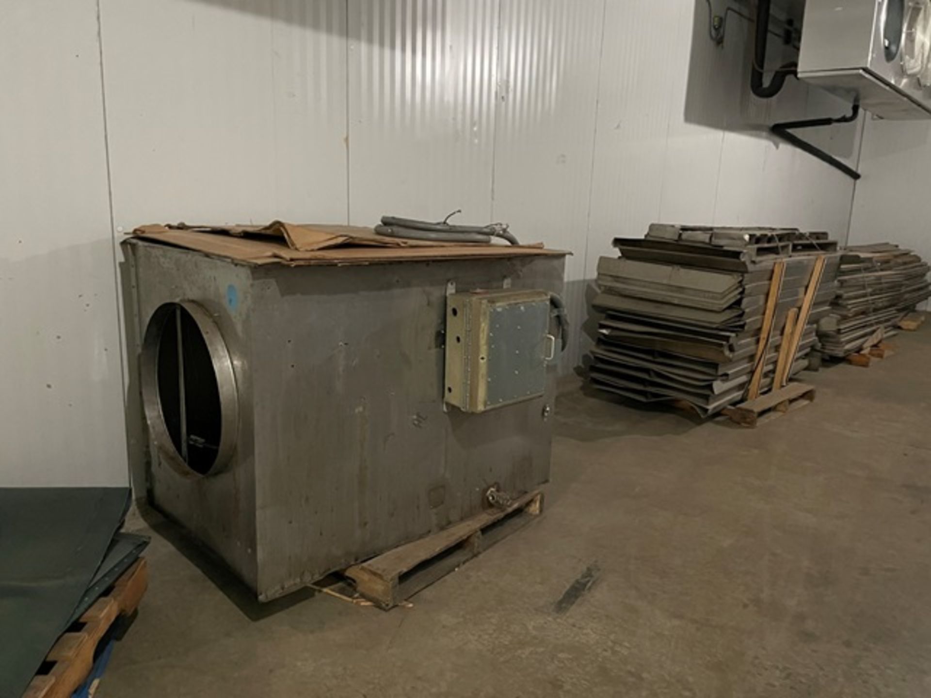 Hartzell Electric Proof Box, 6-Door, Approx. 20' Length (Disassembled, Ready to Ship) - Image 2 of 4