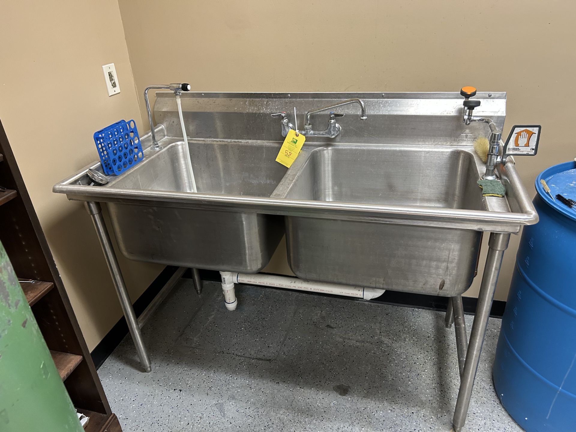 Stainless Steel Lab sink with eye wash station