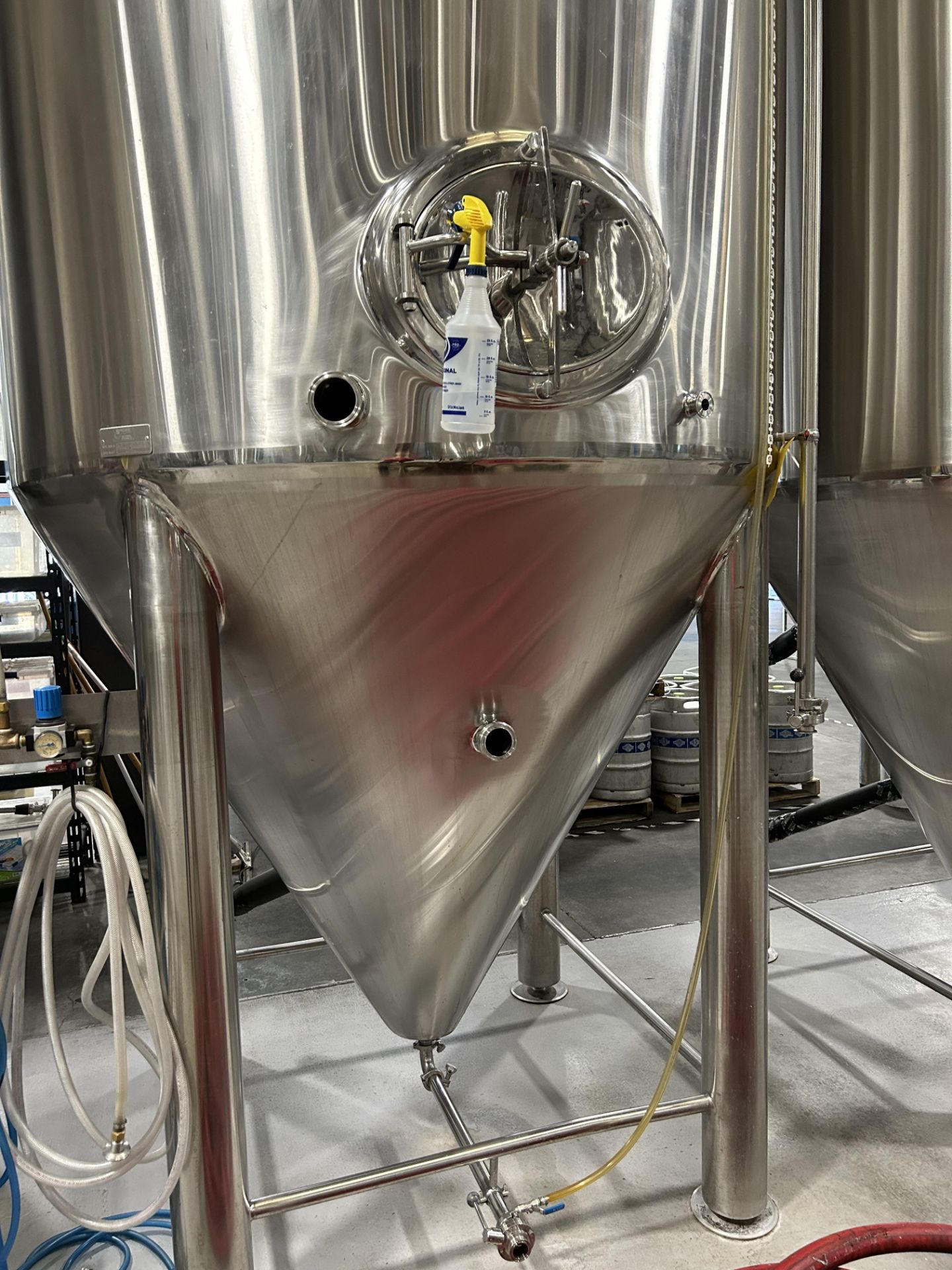 (1) 60 bbl Unitank / Fermenter TANK by Specific Mechanical, 25% Headspace, Sight Tube, - Image 3 of 4