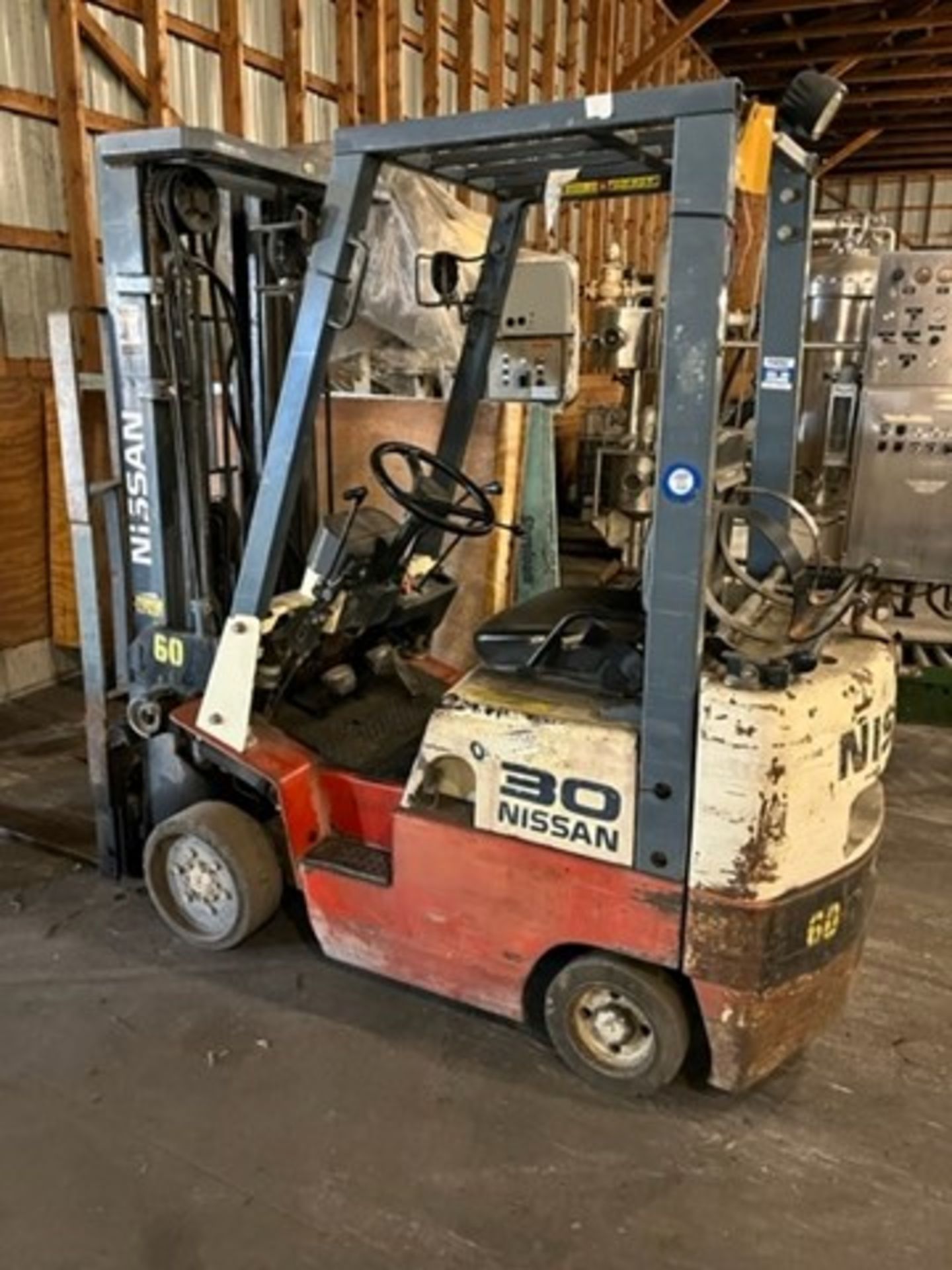Consignment Item - located in Breese IL: Nissan 30 forklift #60