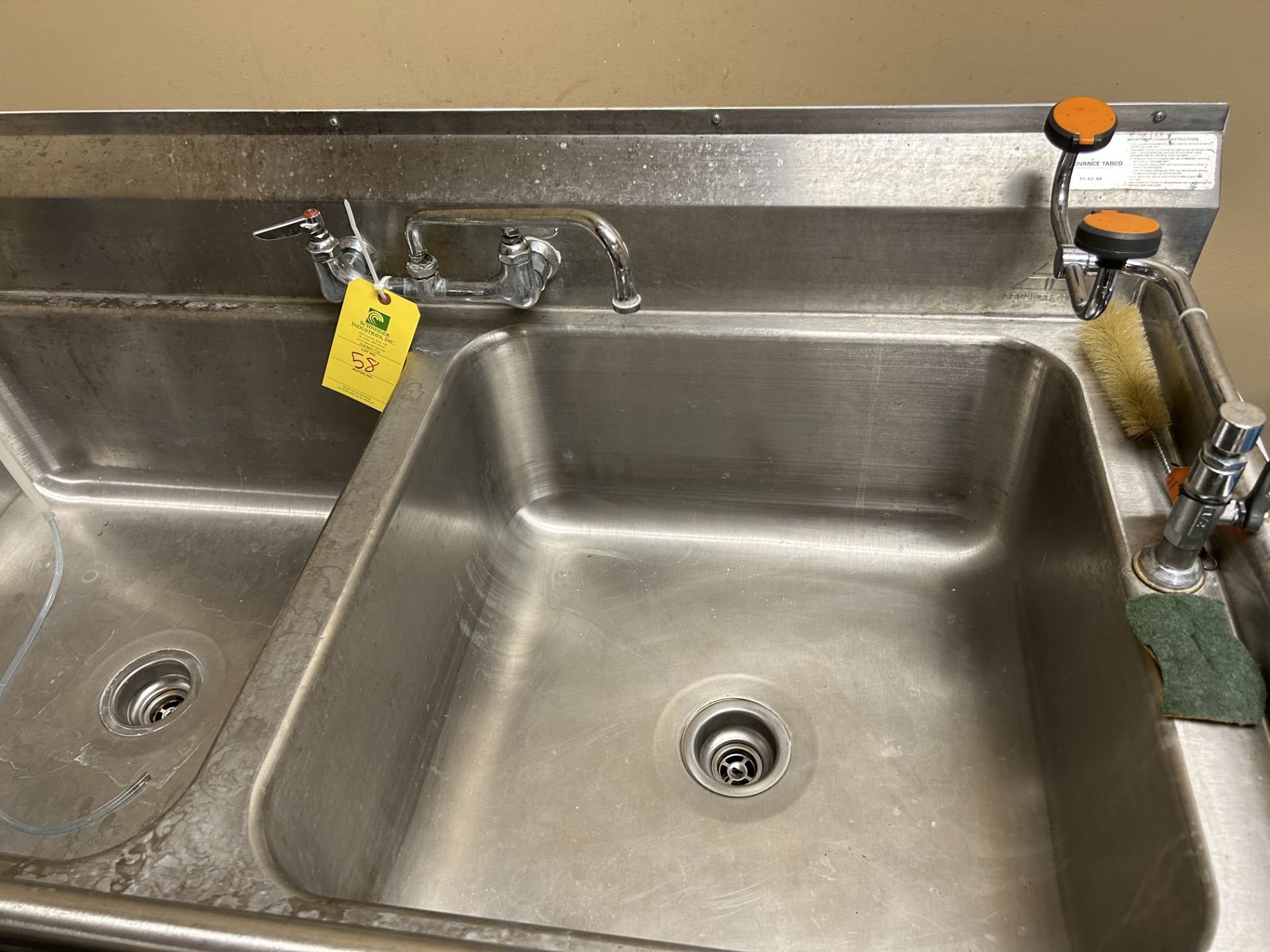 Stainless Steel Lab sink with eye wash station - Image 3 of 4