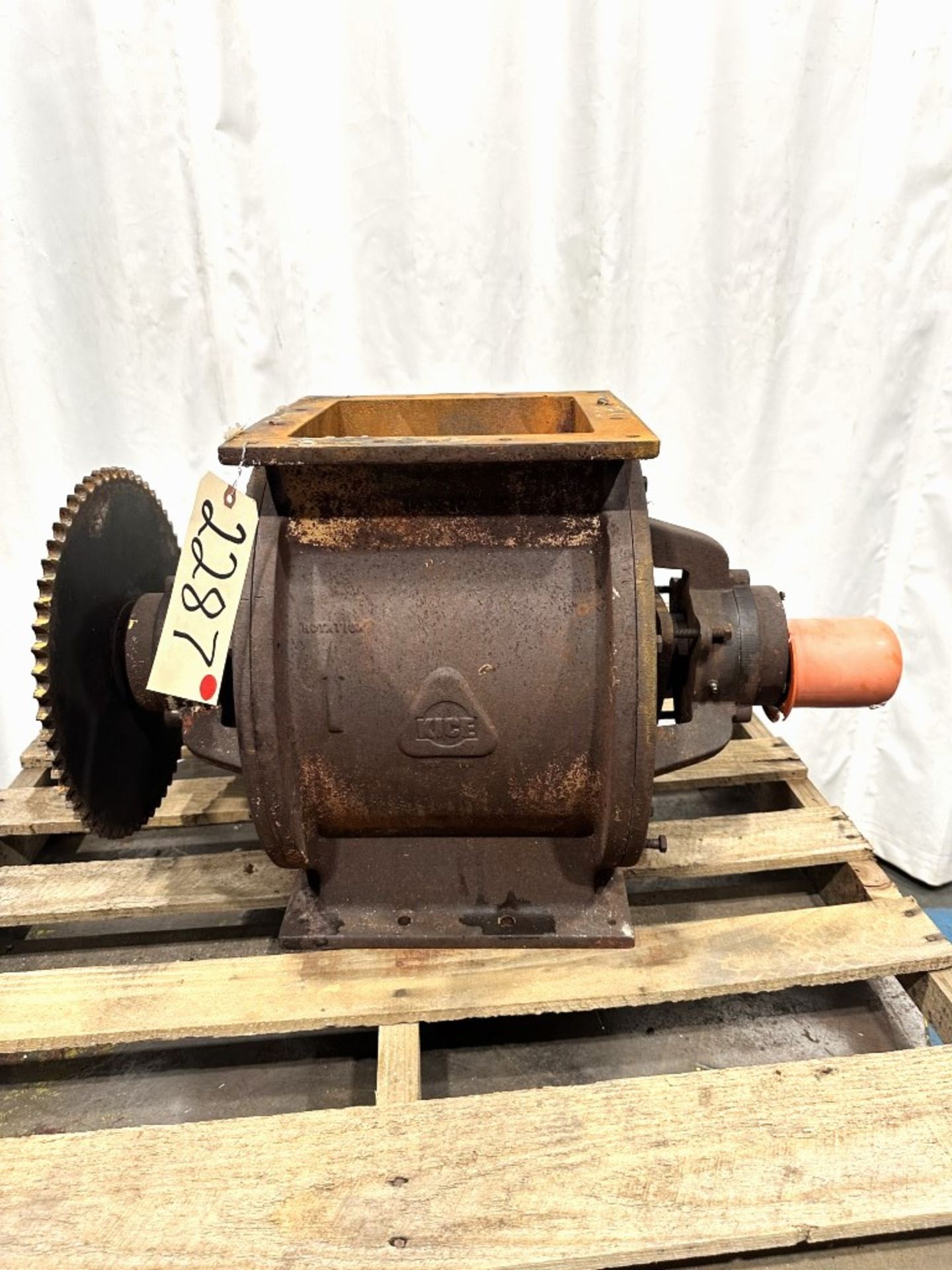 10 INCH KICE ROTARY VALVE - Image 2 of 13