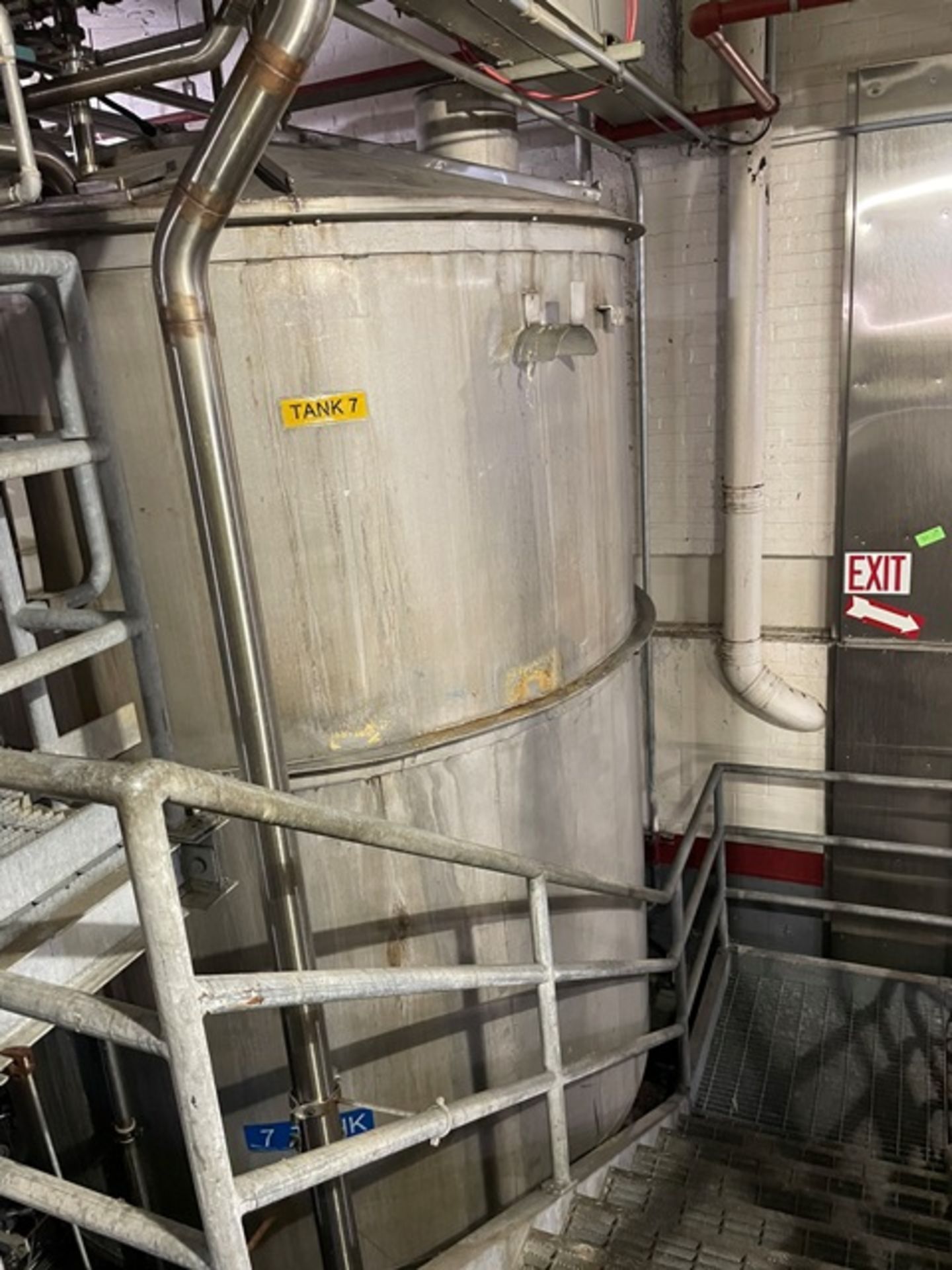 Stainless Steel Tank, Approx. 84" Diameter x 12', Includes Mixer, Rigging & Loading Fee: $4000 - Image 3 of 4
