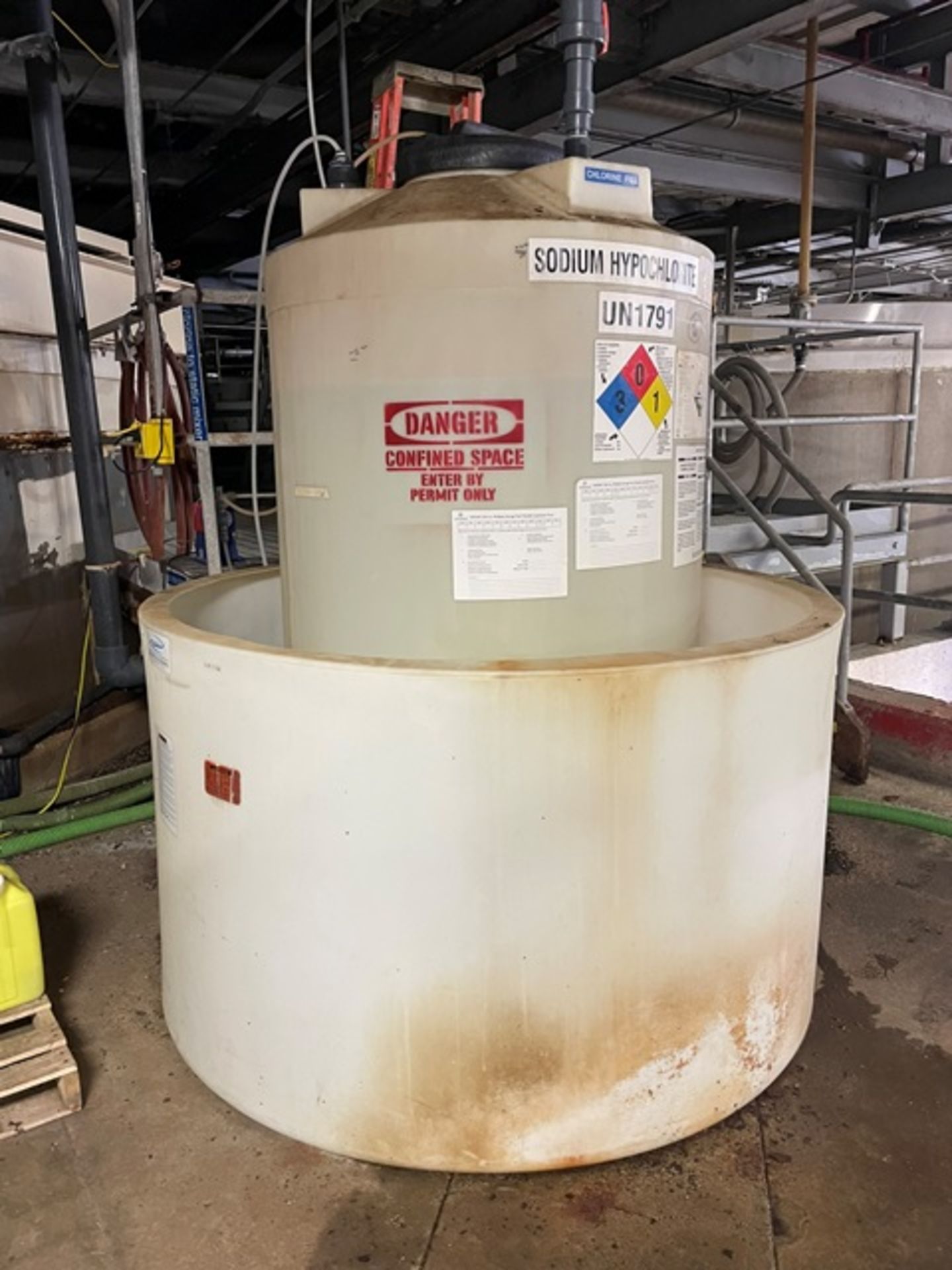 Poly Process Minibulk Storage Tank, Includes Poly Containment, Rigging & Loading Fee: $375 - Image 2 of 6